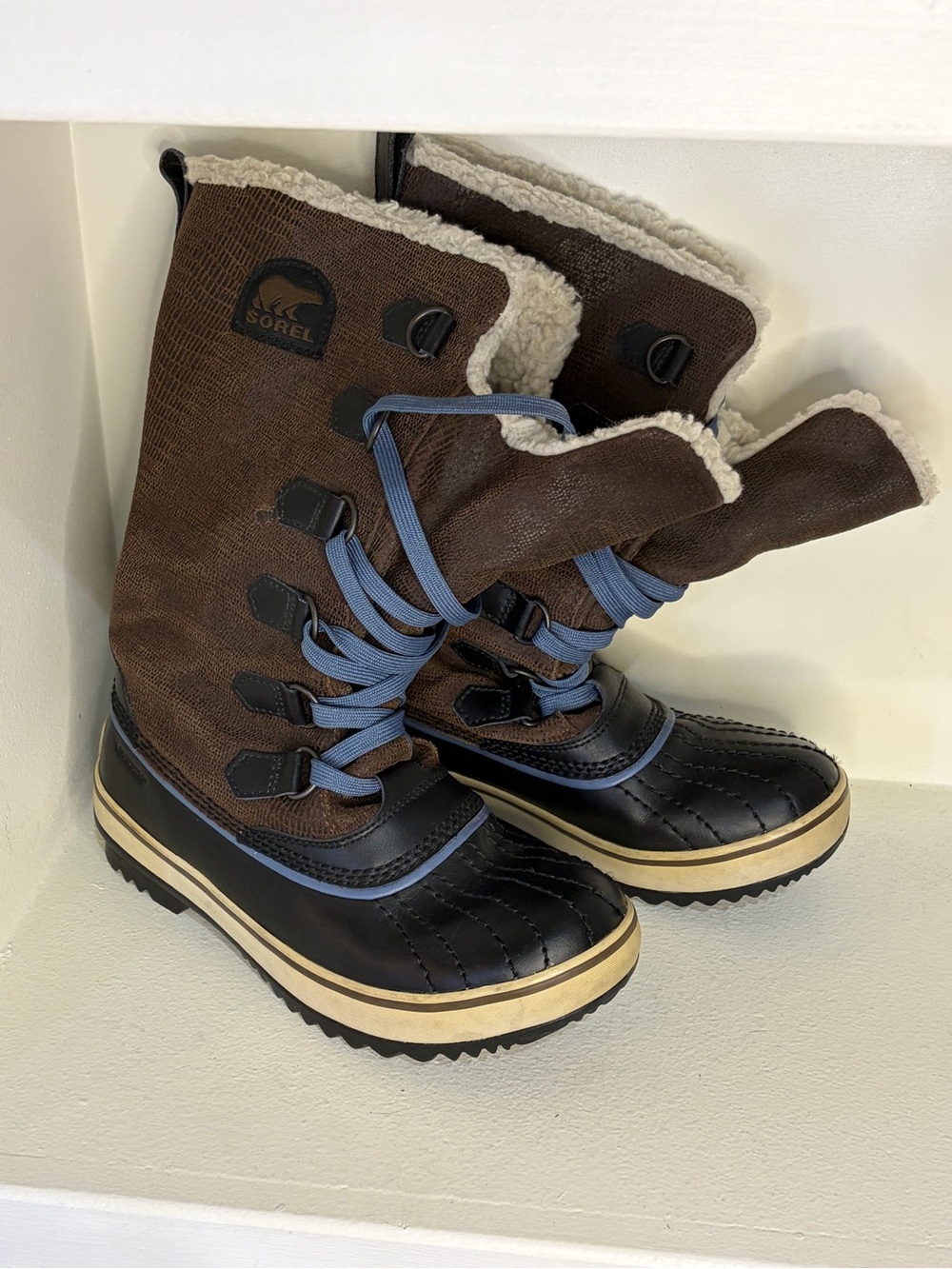 Sorel Brown and Blue Women's Winter Lace-Up Boots